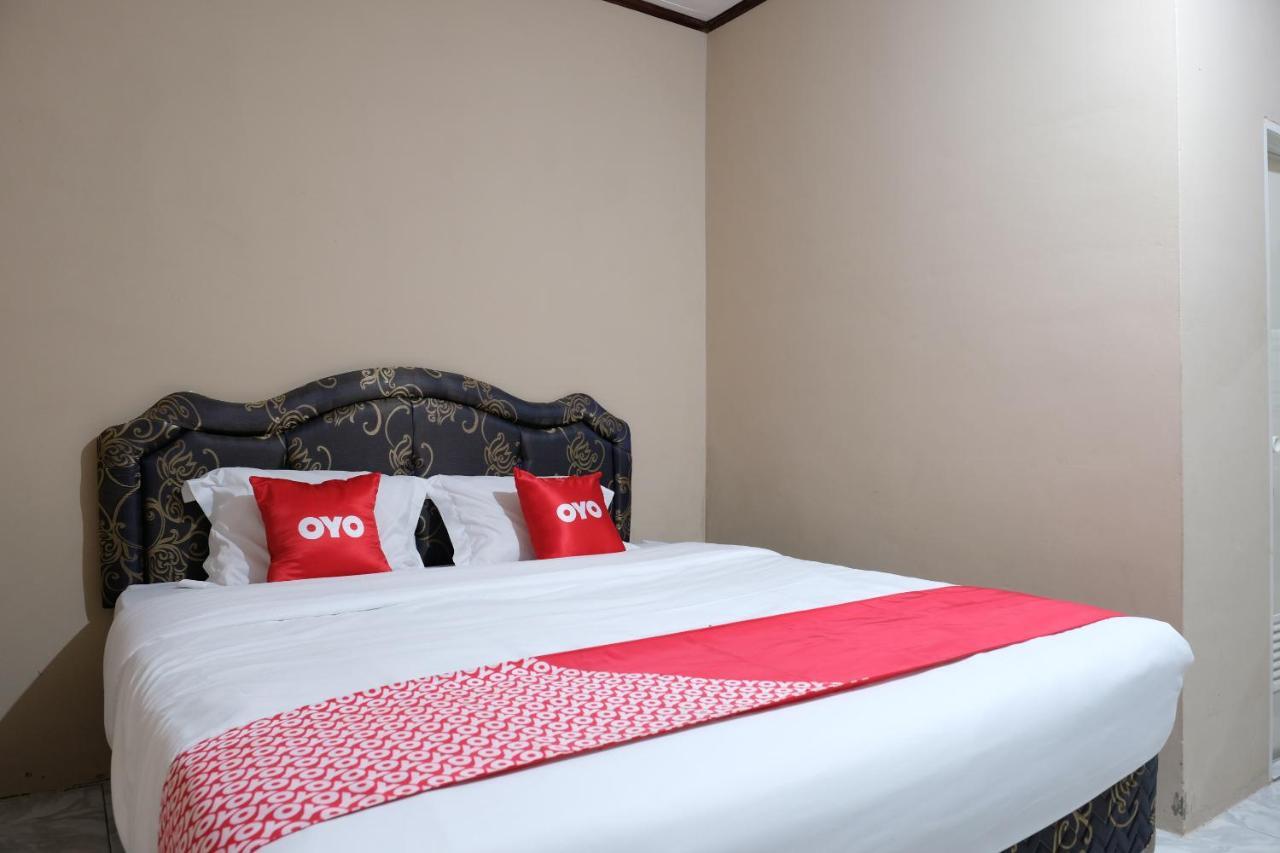 Oyo 1851 Homestay Joss Tanjungbinga Esterno foto