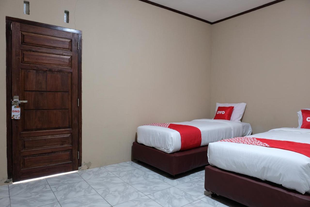 Oyo 1851 Homestay Joss Tanjungbinga Esterno foto