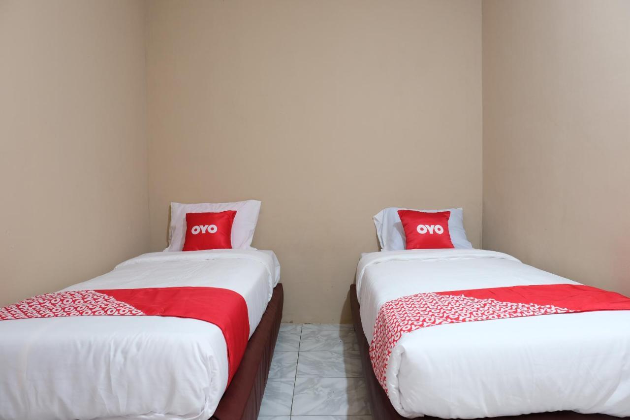 Oyo 1851 Homestay Joss Tanjungbinga Esterno foto
