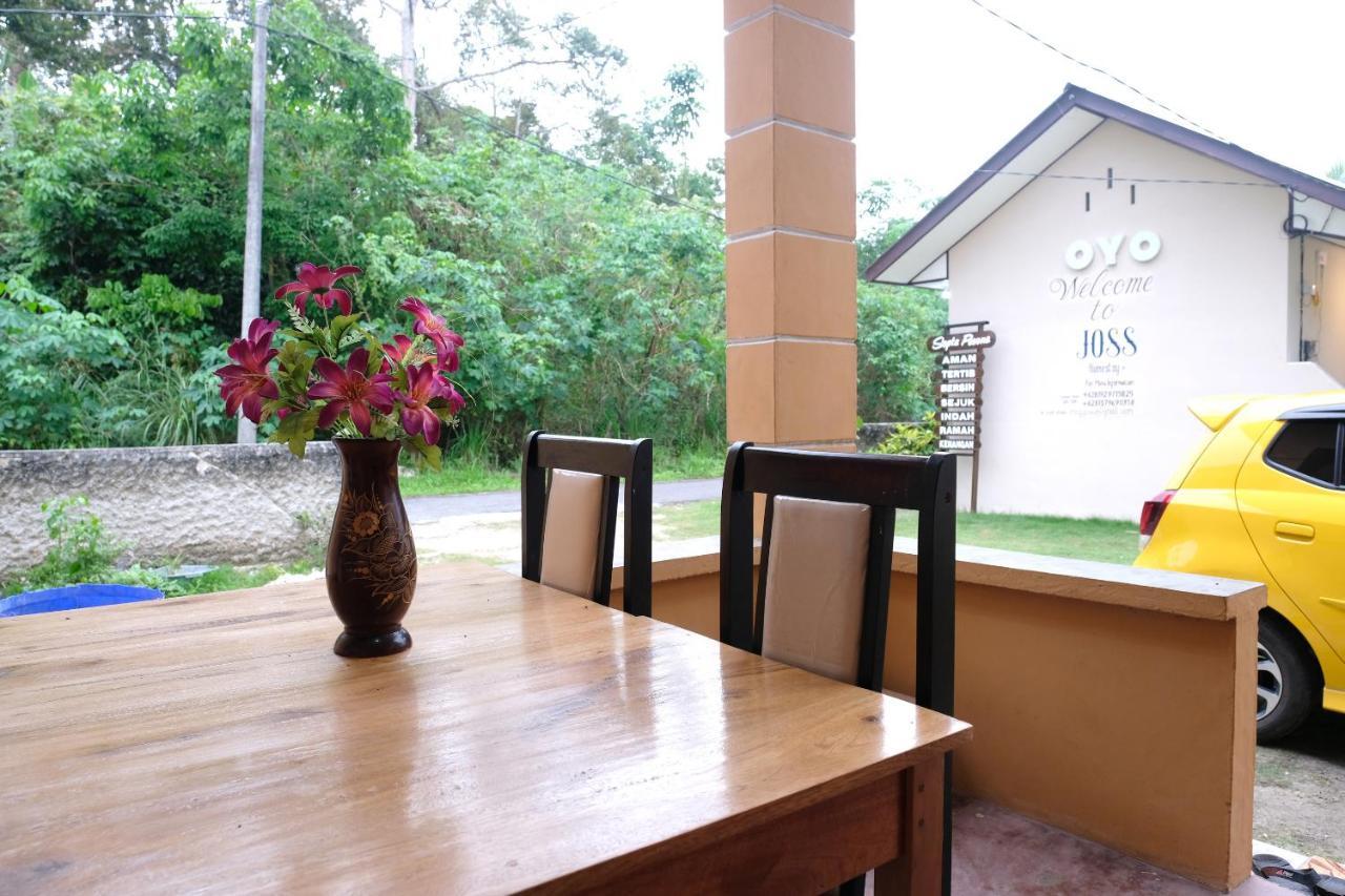 Oyo 1851 Homestay Joss Tanjungbinga Esterno foto
